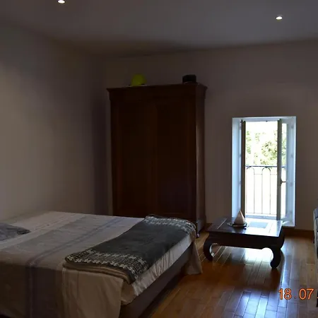 Bed & Breakfast Les De Carreau *