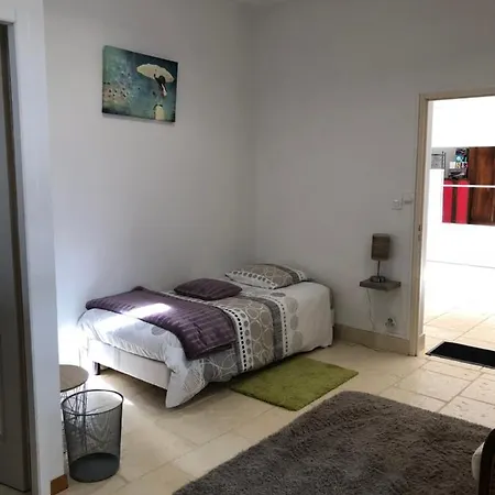 Les De Carreau فندق مبيت وإفطار