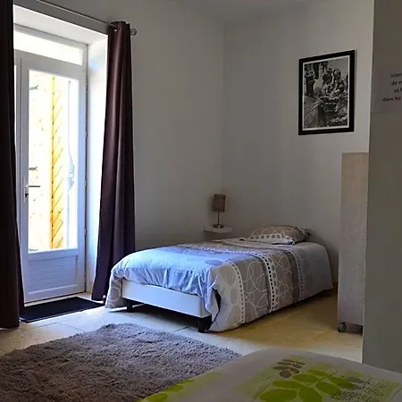 Bed & Breakfast Les De Carreau *