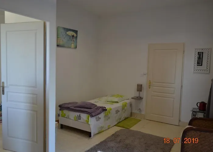 Panzió Les De Carreau *